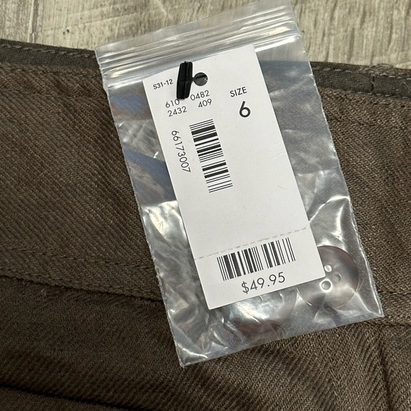 Women's The Limited 6 Small Chino Khakis Shorts Olive Green Linen Rolled Hem NWT - Picture 6 of 8